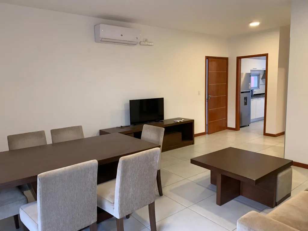 Departamento Amoblado 1Dorm en pleno nuevo centro de Asu - Edificio Manantiales Plaza — foto 3