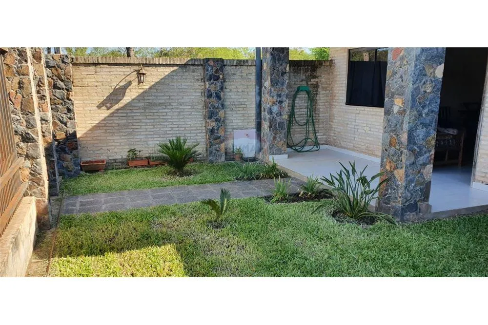 Venta de Casa Zona Zarate Isla - Luque — foto 2