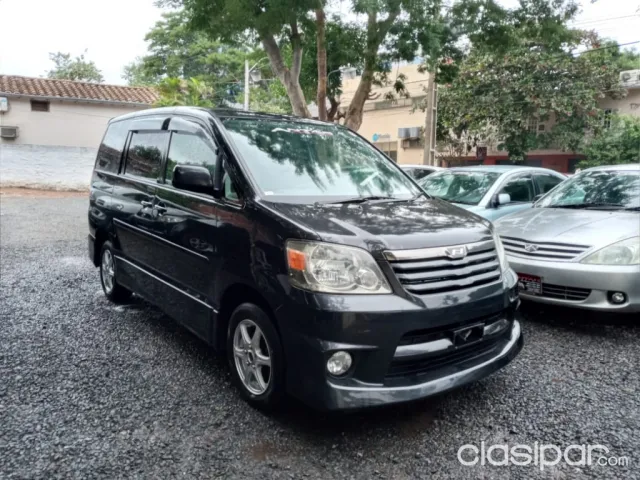 Toyota Noah 2002 — foto 2