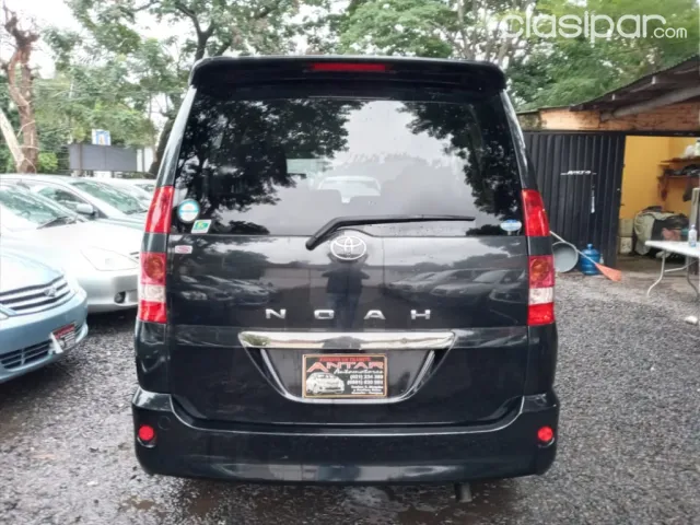 Toyota Noah 2002 — foto 6