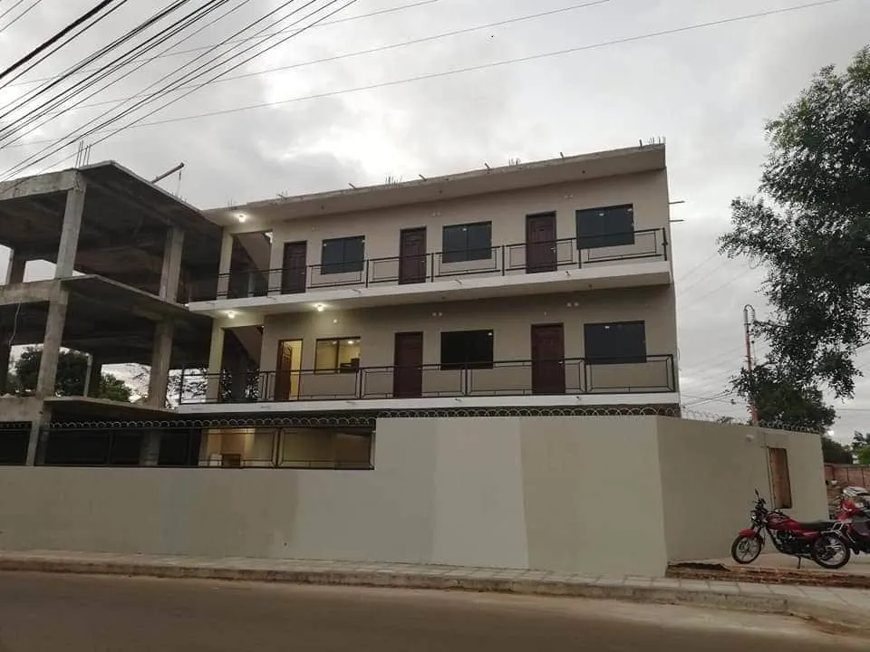 Edificio de departamentos a estrenar en Luque — foto 2