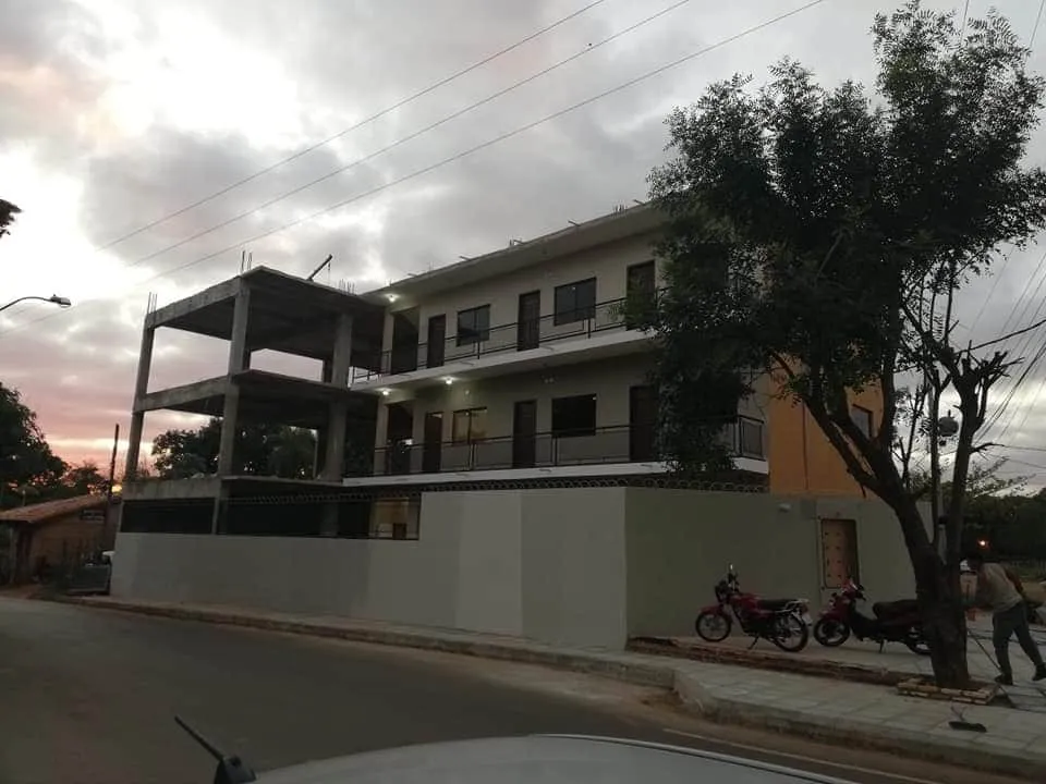 Edificio de departamentos a estrenar en Luque — foto 3