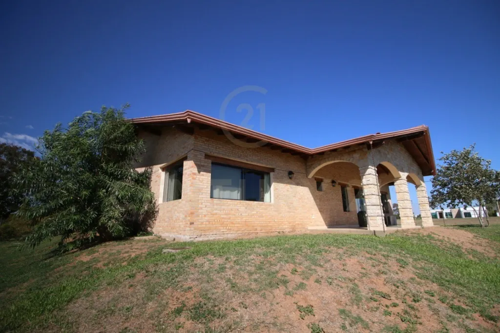 OPORTUNIDAD UNICA!! VENDO 2 CASAS en Carlos Franco Country Club por el PRECIO DE UNO!! — foto 3