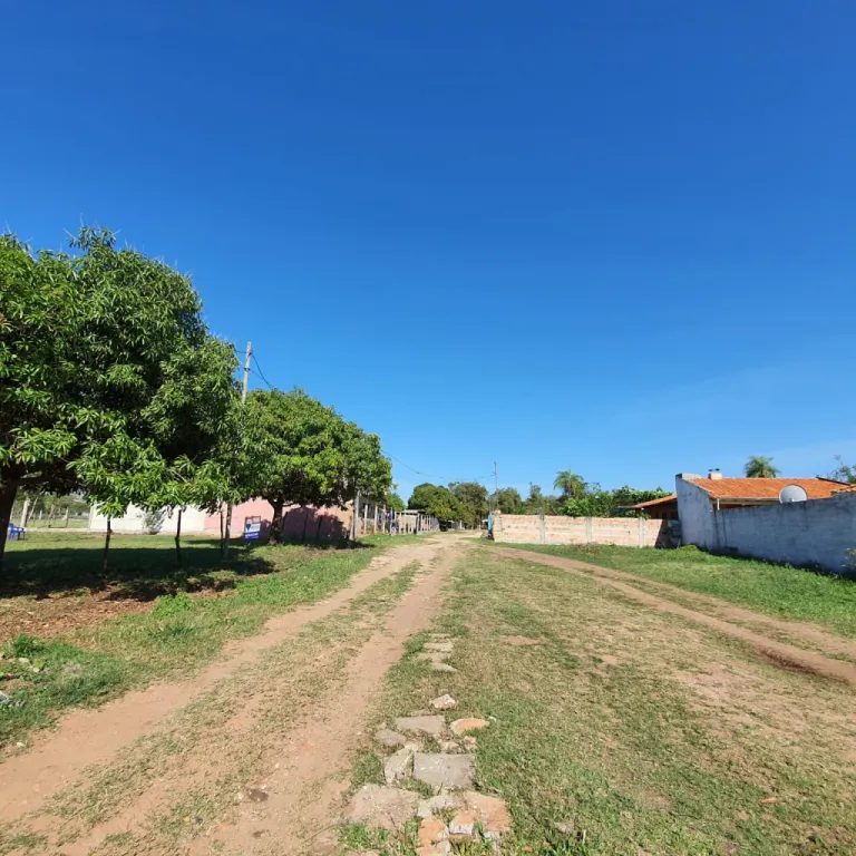 EN VENTA AMPLIO TERRENO EN LUQUE — foto 2