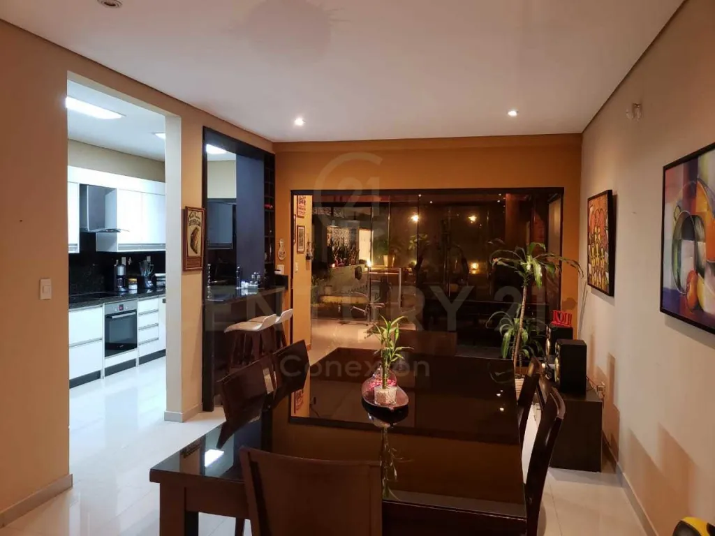 Amplio Duplex en venta en Fernando de la Mora zona Norte — foto 3