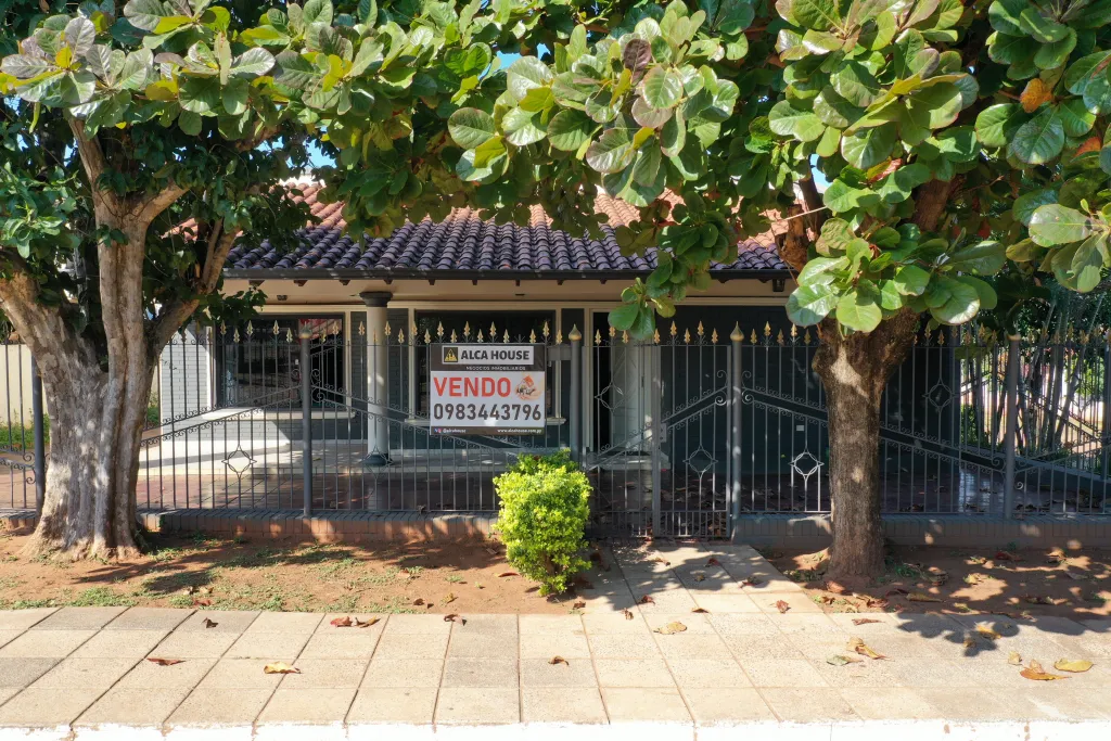 VENDO HERMOSA CASA EN SAN LORENZO — foto 3