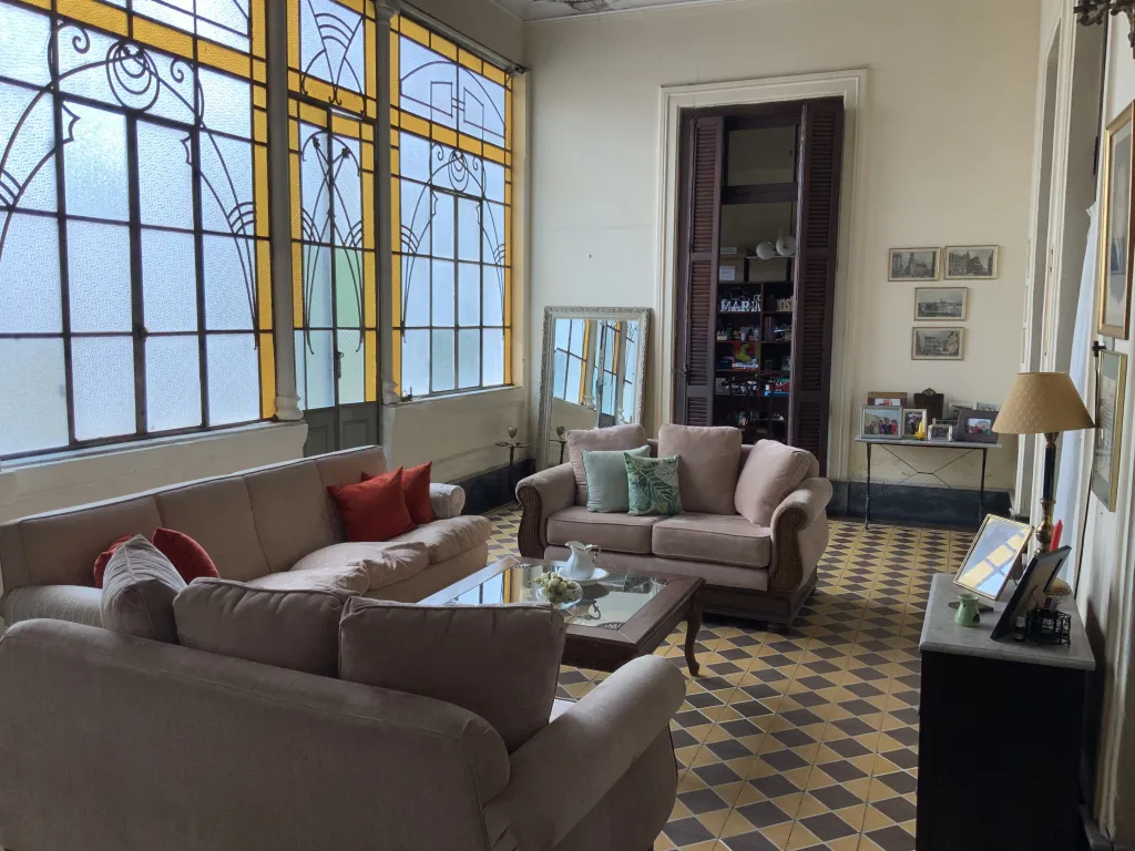 Casa Antigua 4 DORMITORIOS, patrimonio Nacional, Bo. San Roque, Asunción — foto 3