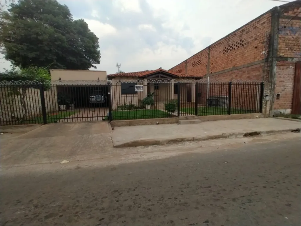VENDO RESIDENCIA EN LUQUE — foto 2