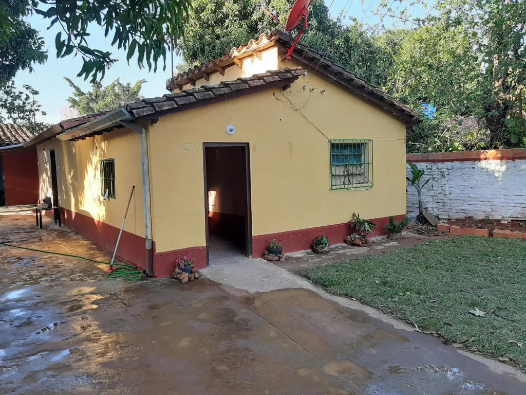 VENDO HERMOSA CASA A PASOS DE LA RUTA 1, KILÓMETRO 19,5 CAPIATÁ — foto 3