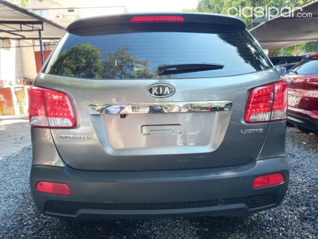 Kia Sorento 2011 — foto 7