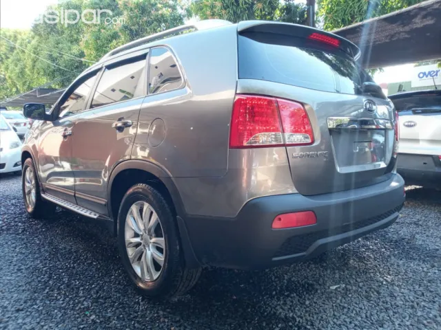Kia Sorento 2011 - foto 8