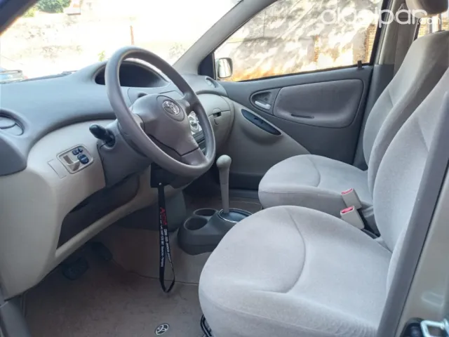 Toyota Platz 2003 - foto 8