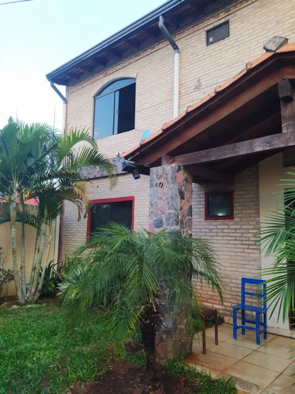 Vendo Casa en Fernando de la Mora – A una cuadra de la Avda. Zavalas Cue — foto 2