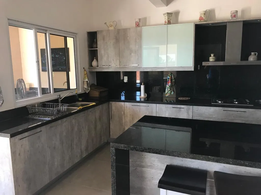 VIVIENDA NUEVA DE LUJO EN BARRIO CERRADO SURUBII - 3 DORMITORIOS — foto 3
