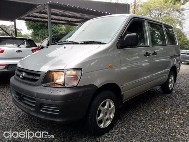 Toyota Noah 2002 — foto 2