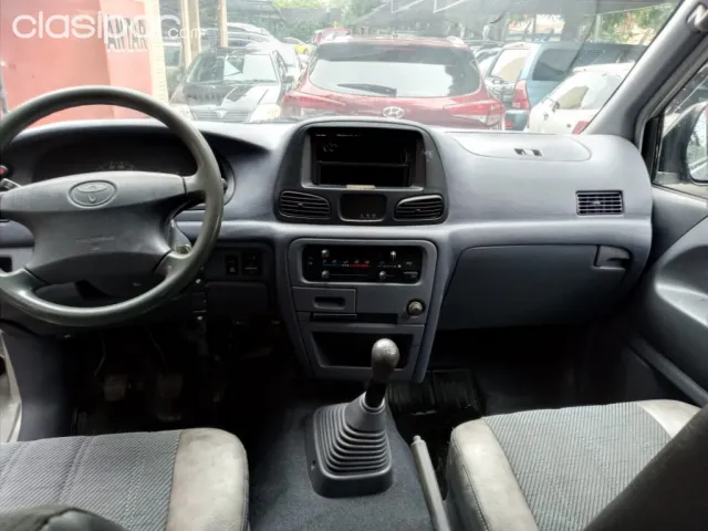 Toyota Noah 2002 — foto 8