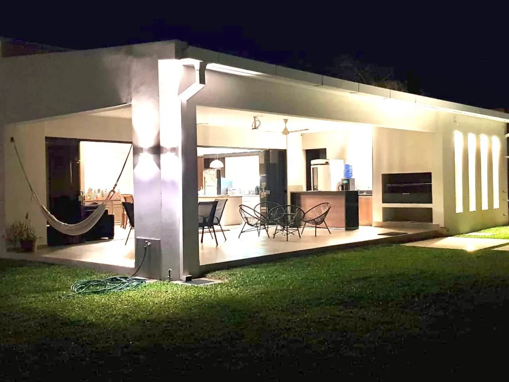 SAN BERNARDINO: ELEGANTE RESIDENCIA TOTALMENTE AMOBLADA -ALQUILERES MENSUALES. — foto 3