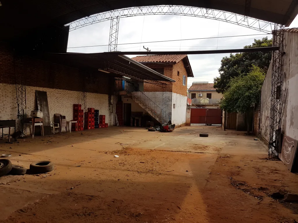 Alquilo tinglado de 168 metros cuadrado — foto 2