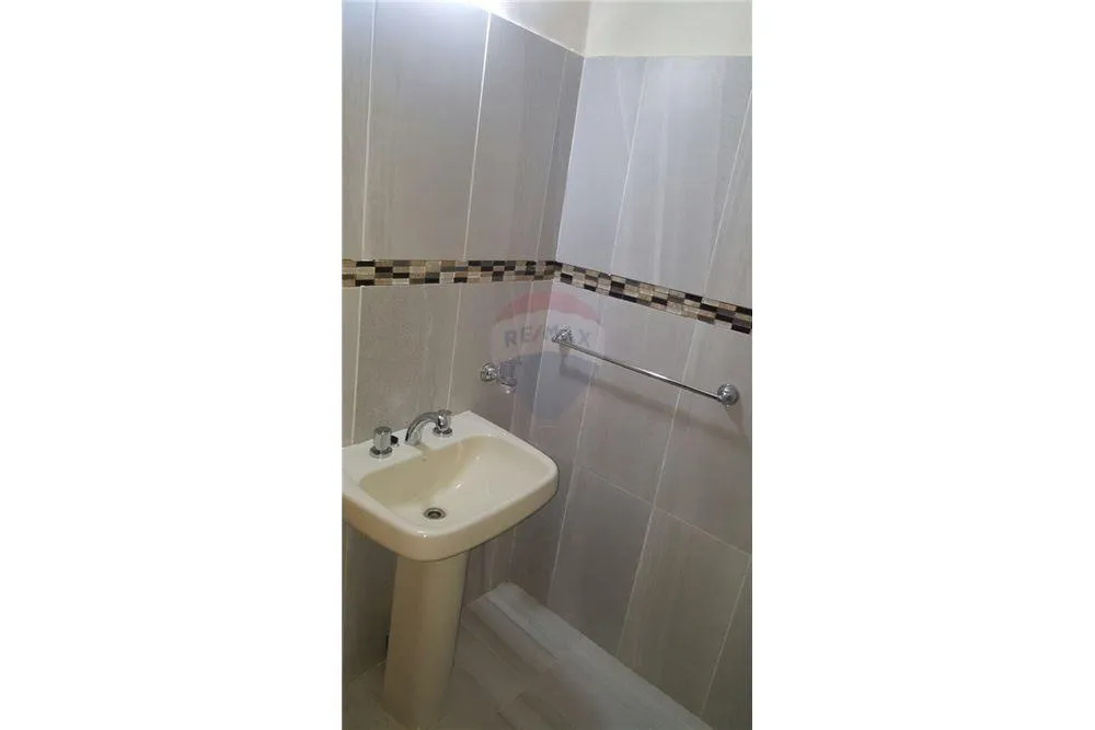 VENDO DEPARTAMENTO DE 2 DORMITORIOS EN LAMBARE — foto 3