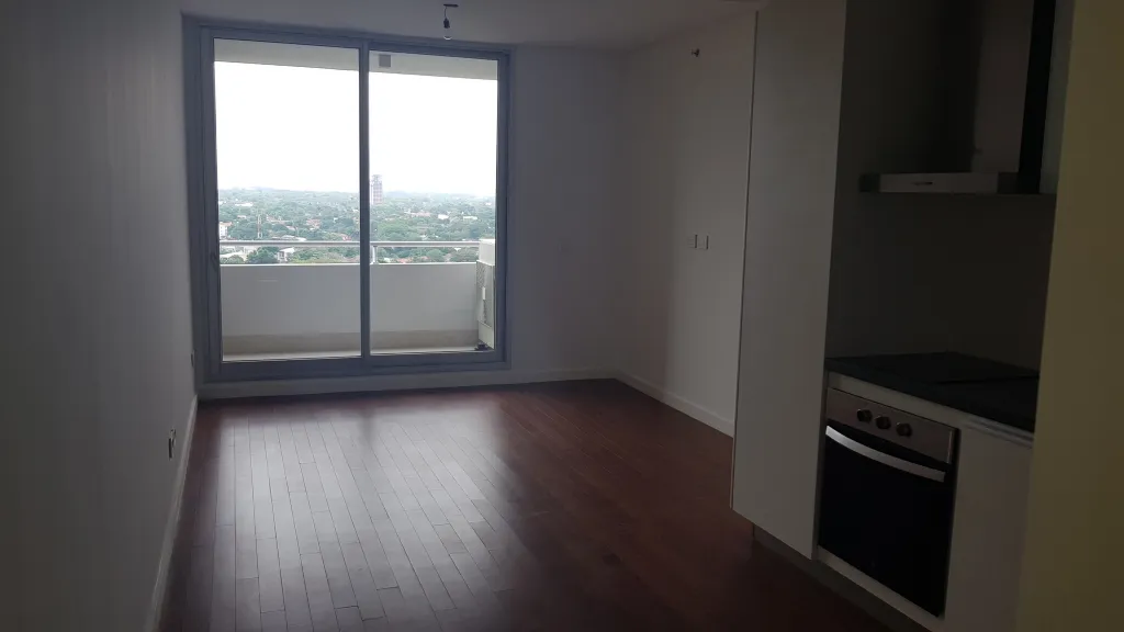 VENTA DE DEPARTAMENTO EN EL EDIFICIO SKY TOWER — foto 3