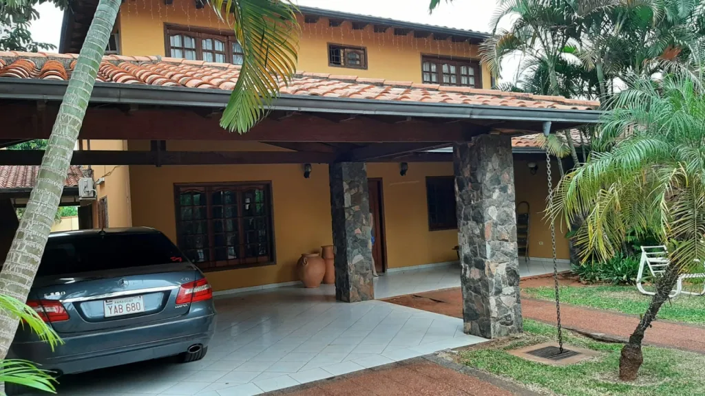 VENDO HERMOSA CASA FERNANDO DE LA MORA, 588 m2 A 4 CUADRAS DE AV DEFENSORES DEL CHACO — foto 3