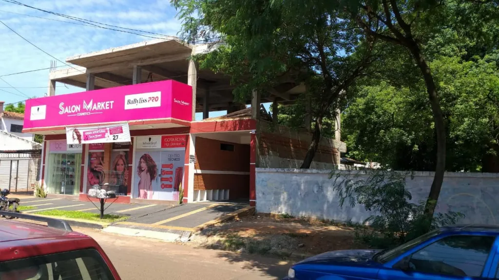 Vendo Casa con Salones — foto 3