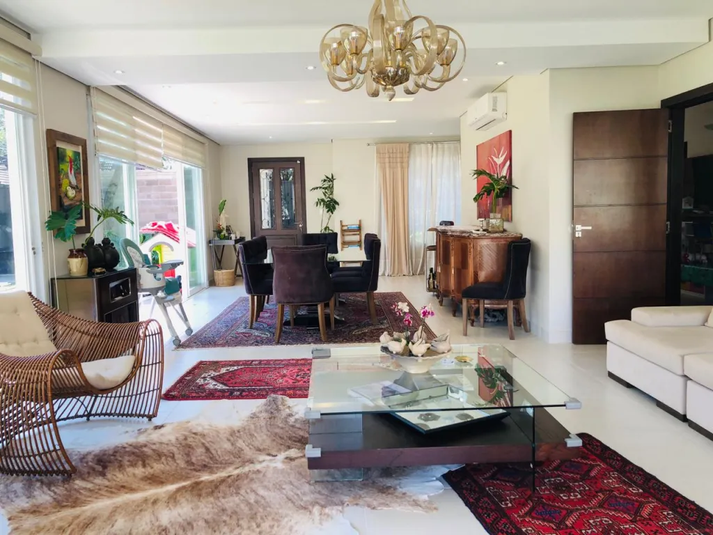 MBURUCUYÁ: 720M2 - ELEGANTE RESIDENCIA TOSCANA, 3 SUITES, 750.000 USD — foto 2