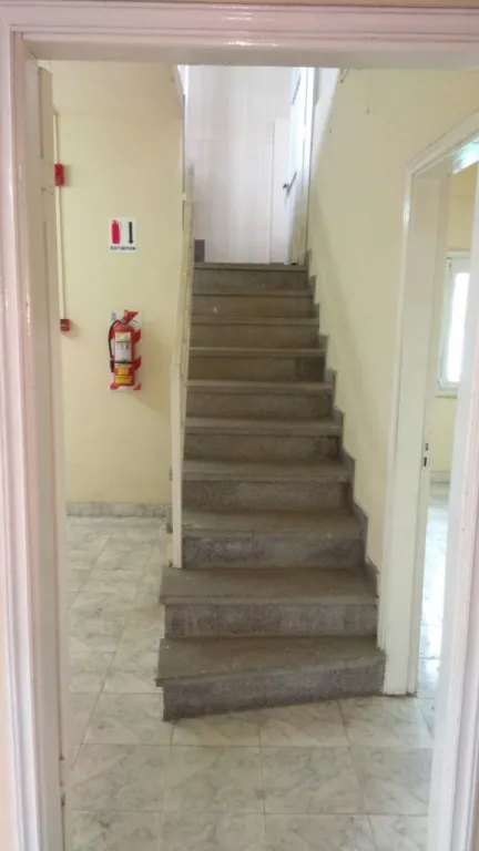 EHSIP ALQUILA: OFICINAS CORPORATIVAS CON DEPÓSITO EN SAJONIA — foto 3