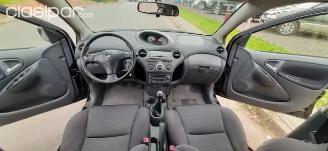 Toyota Vitz 2001 — foto 4