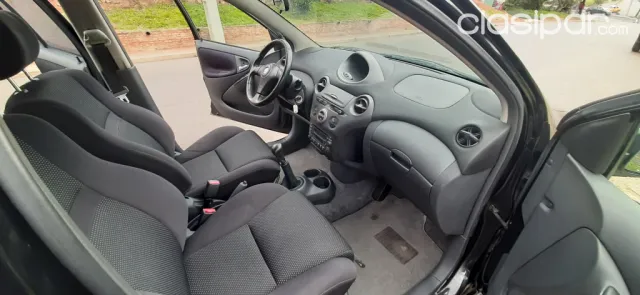 Toyota Vitz 2001 — foto 5