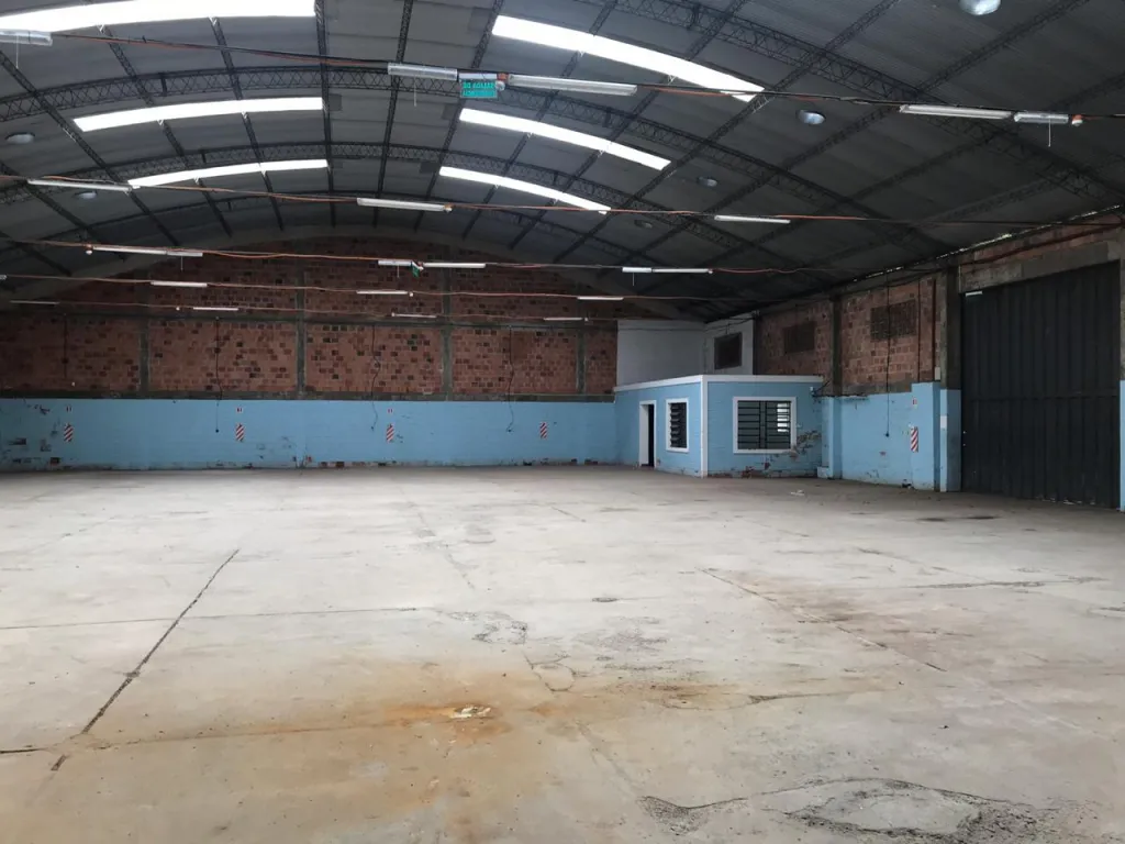 Depósito en venta en cercanías de la Terminal de Ómnibus — foto 2