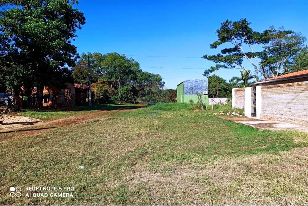 Vendo AMPLIO terreno en Luque, cercano al Palacio de Justicia. Barrio Primavera — foto 2