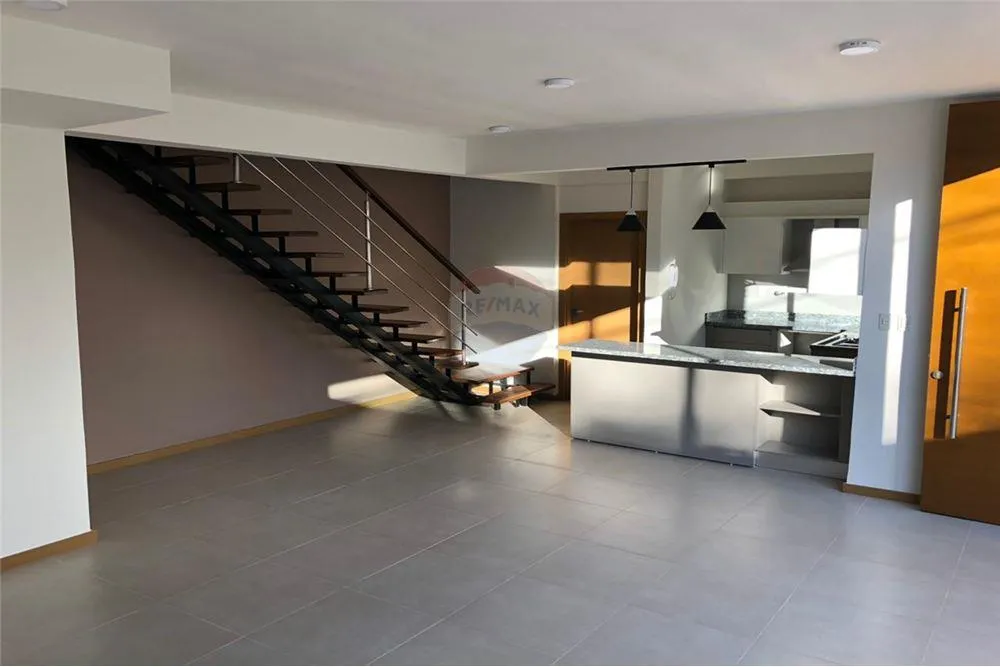 VENDO HERMOSO DUPLEX EN LUQUE — foto 2