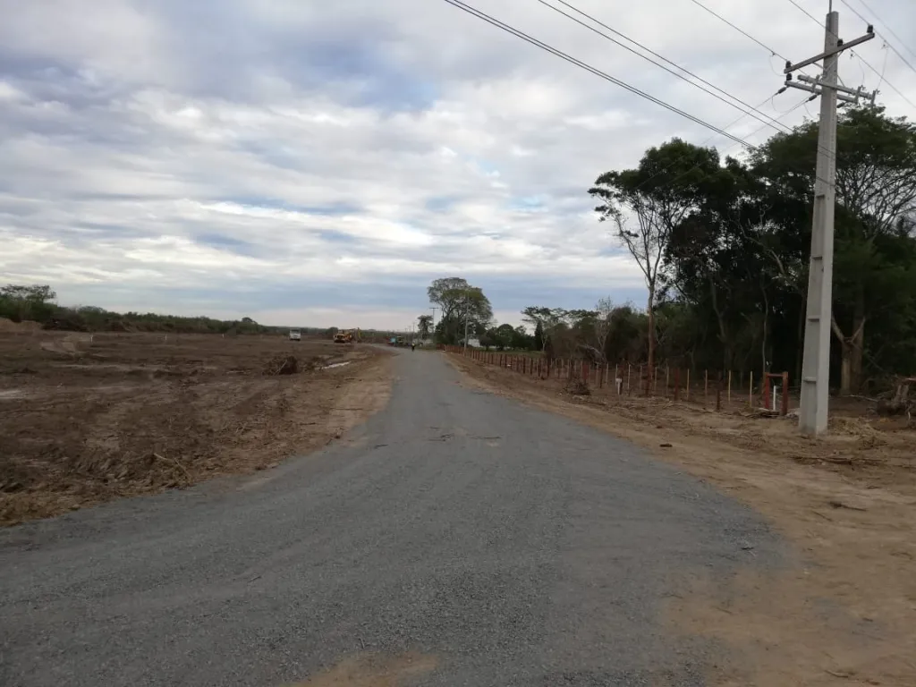 Vendo Terreno con Casa en Chacoi Zona del Futuro Puente Asunción-Chacoi — foto 3