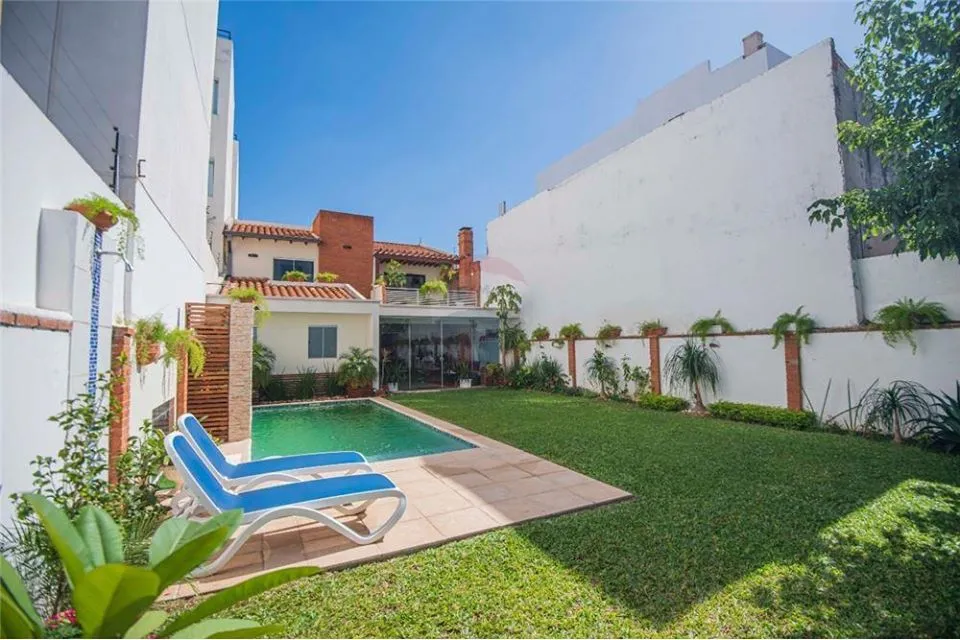 VENDO FINA RESIDENCIA EN EL BARRIO SEMINARIO, A UNA CUADRA DE LA EMBAJADA AMERICANA — foto 2