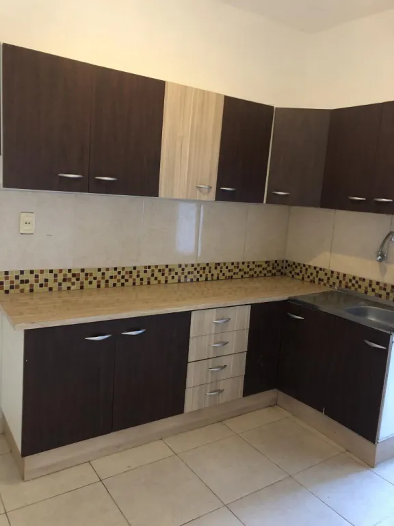 Vendo Duplex en Lambare de 3 Dormitorios Zona UAA — foto 2