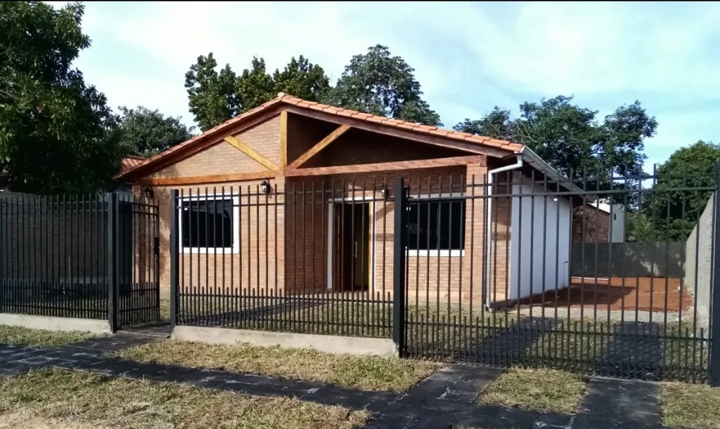 Casa a estrenar en San Lorenzo zona San Isidro — foto 2