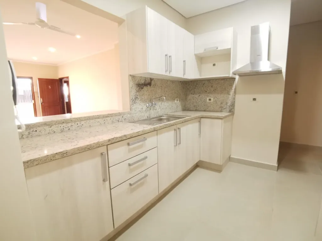 DEPARTAMENTO A ESTRENAR EN LUQUE — foto 2