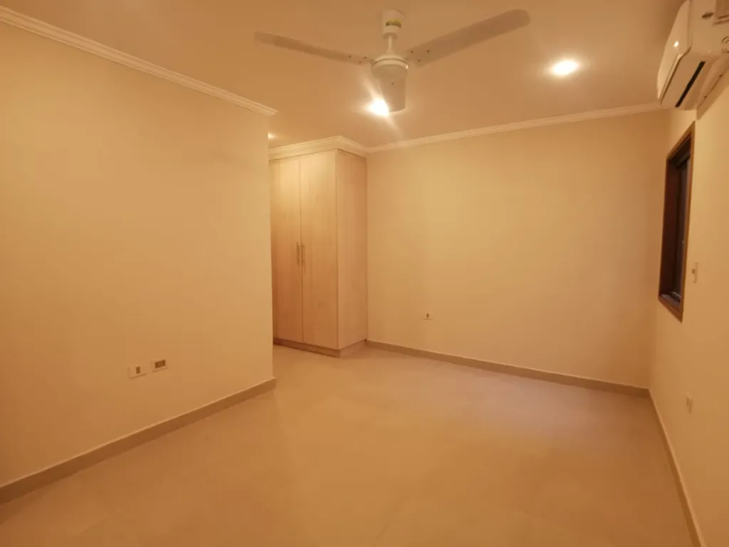 DEPARTAMENTO A ESTRENAR EN LUQUE — foto 3