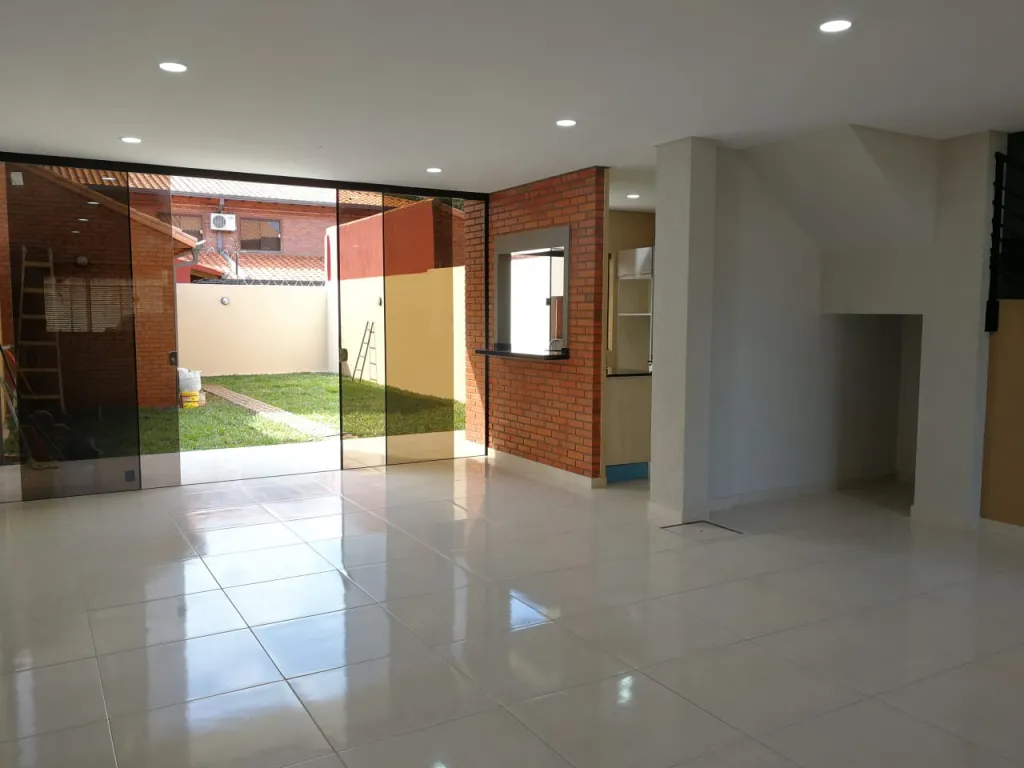VENDO ESPECTACULAR DUPLEX EN LUQUE!! BARRIO PRIMAVERA..A ESTRENAR!! — foto 3