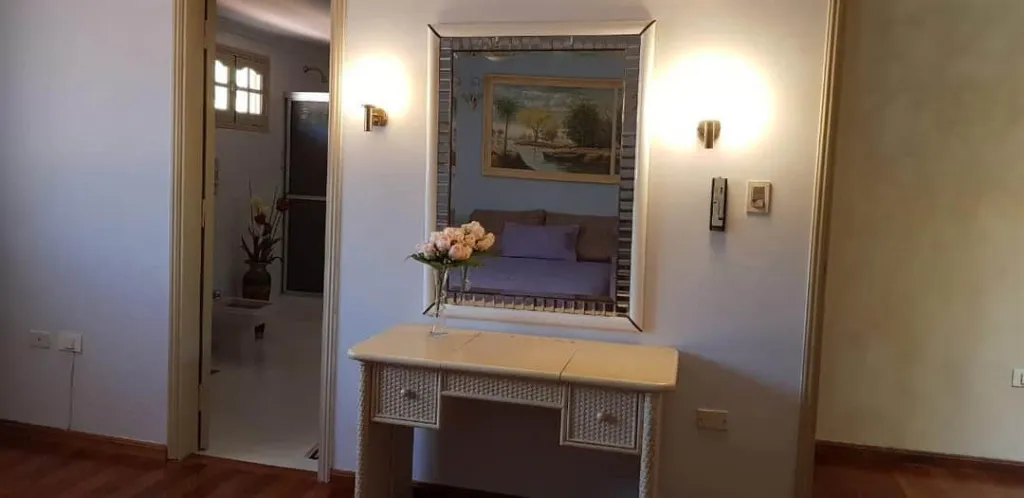 VENDO HERMOSA RESIDENCIA EN ESQUINA!! BARRIO YKUA SATI — foto 2