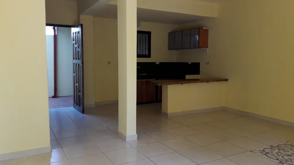 ALQUILO DUPLEX EN SAN ANTONIO — foto 2