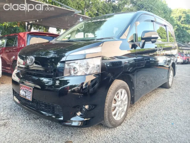 Toyota Voxy 2009 — foto 3