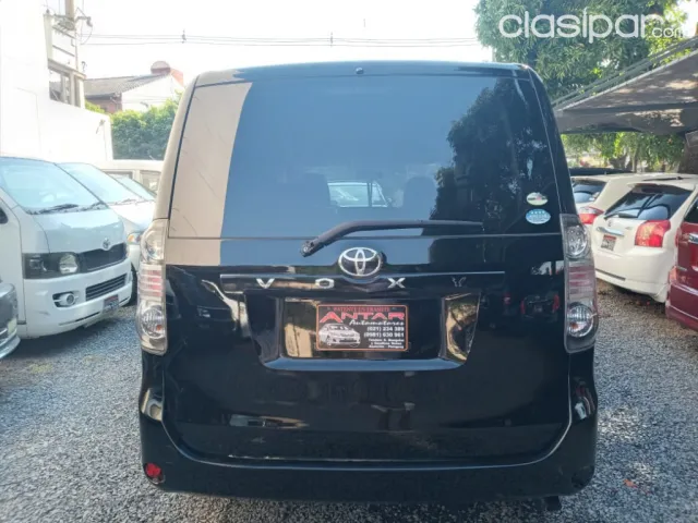 Toyota Voxy 2009 - foto 8