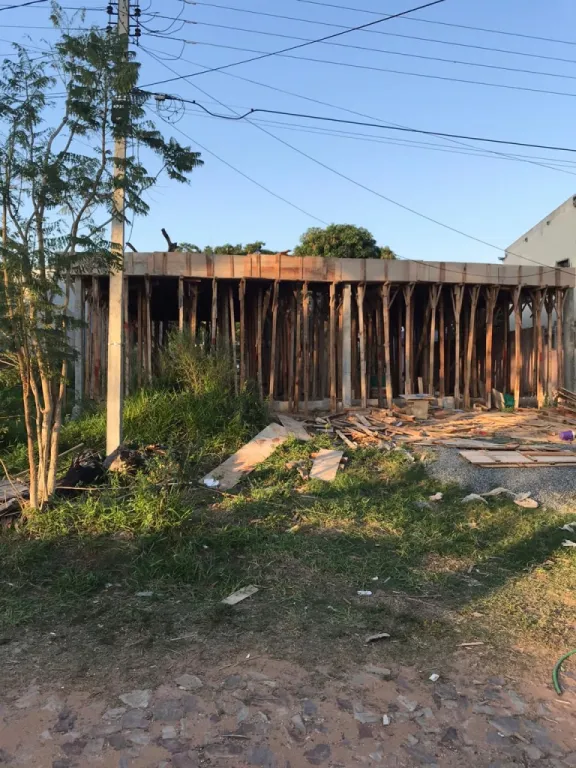 Duplex en venta zona Av del Yacht Lambaré — foto 2