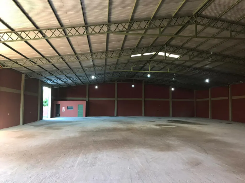 MR ALONSO: 1.280M2 – IMPECABLE DEPÓSITO + OFICINAS + PARKING – 15.000.000 GS. — foto 3
