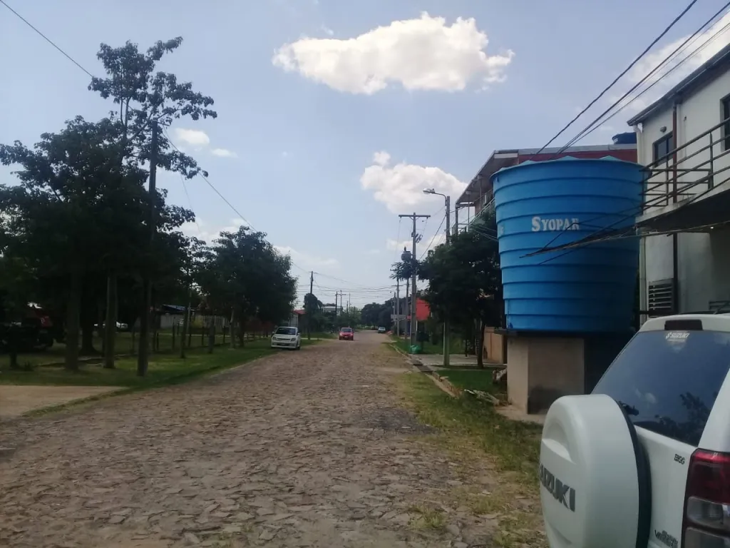 PROX. SHOP. MR. ALONSO: 600M2 – MAGNIFICO DEPOSITO P EMPRESAS – 2.000 USD (CONVERSABLE). — foto 3
