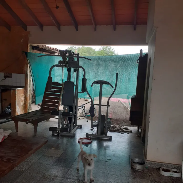VENDO HERMOSA CASA Y DEPOSITO EN LIMPIO — foto 2