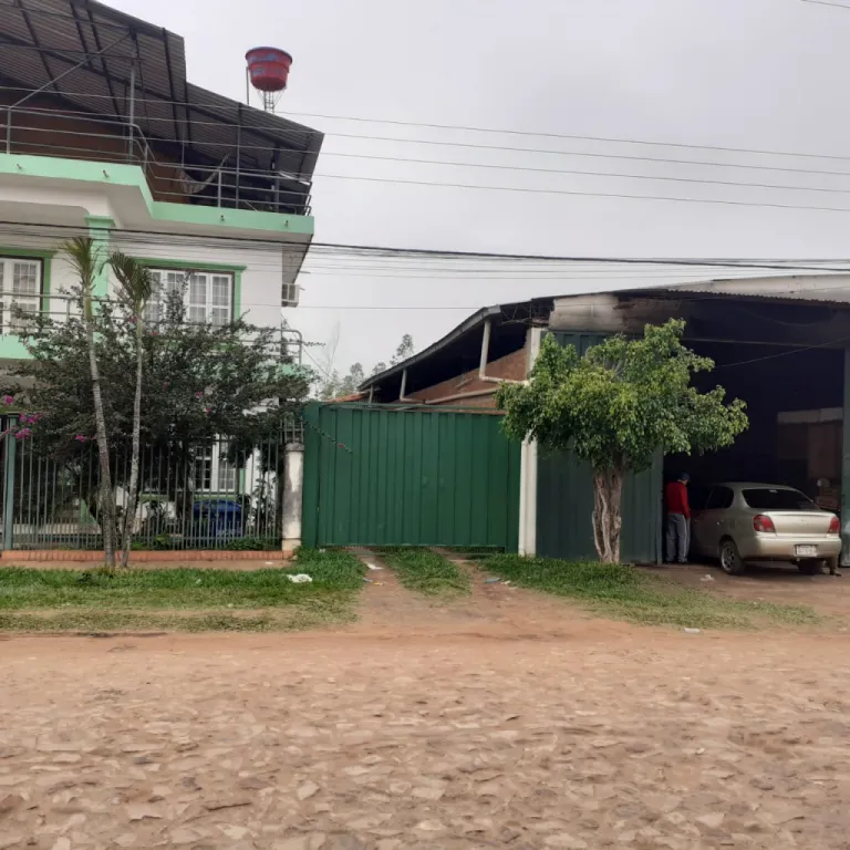 VENDO HERMOSA CASA Y DEPOSITO EN LIMPIO — foto 3