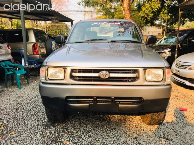 Toyota Hilux 2002 — foto 3
